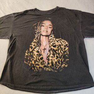 Tyla Black Tshirt With Back And Front Graphics Size XXL